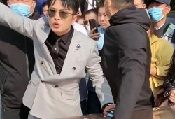 深圳服务员爆料事件最新